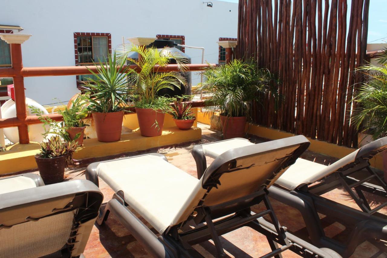 Cande'S Apartments Isla Mujeres Exterior photo
