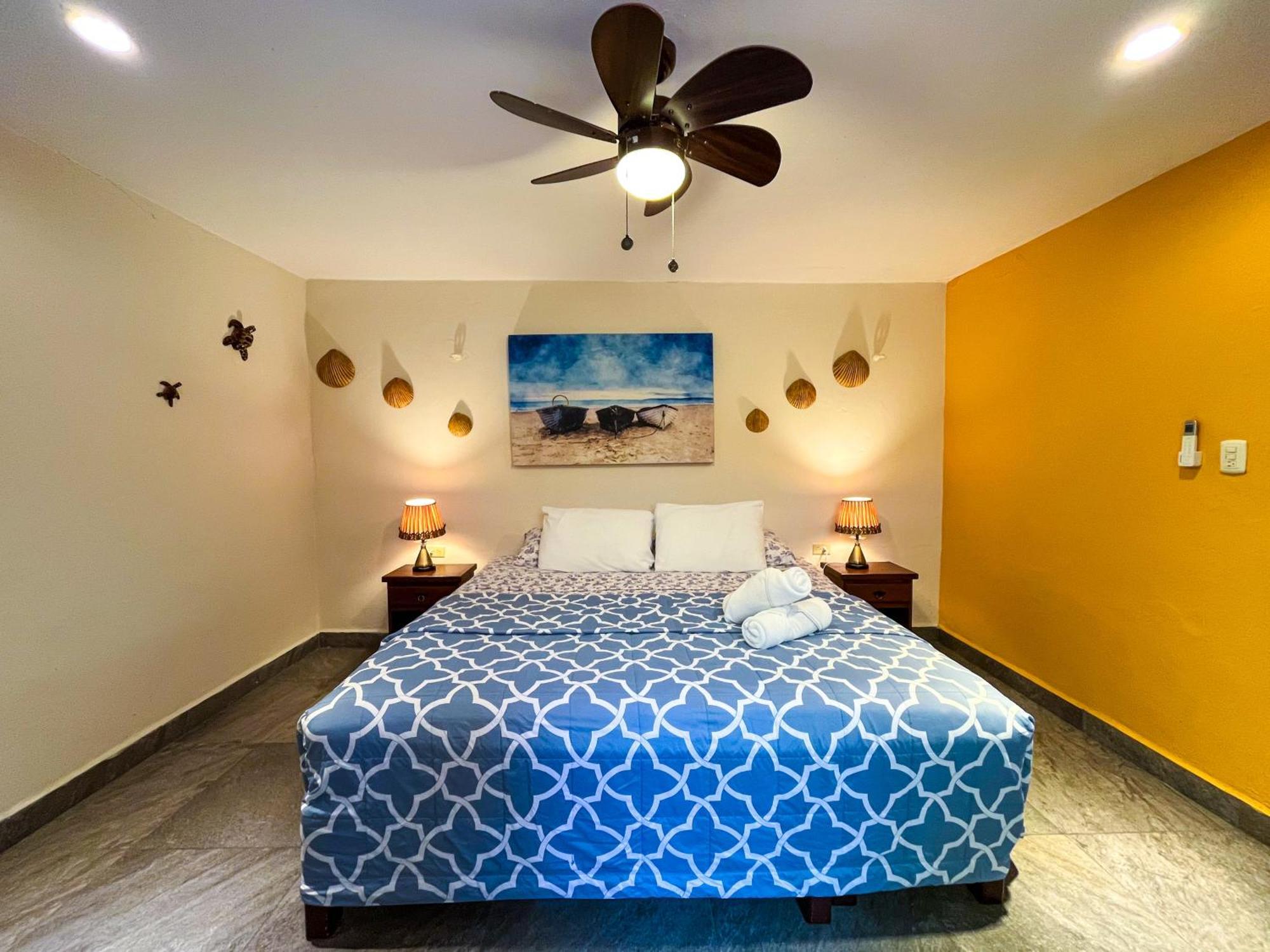 Cande'S Apartments Isla Mujeres Exterior photo
