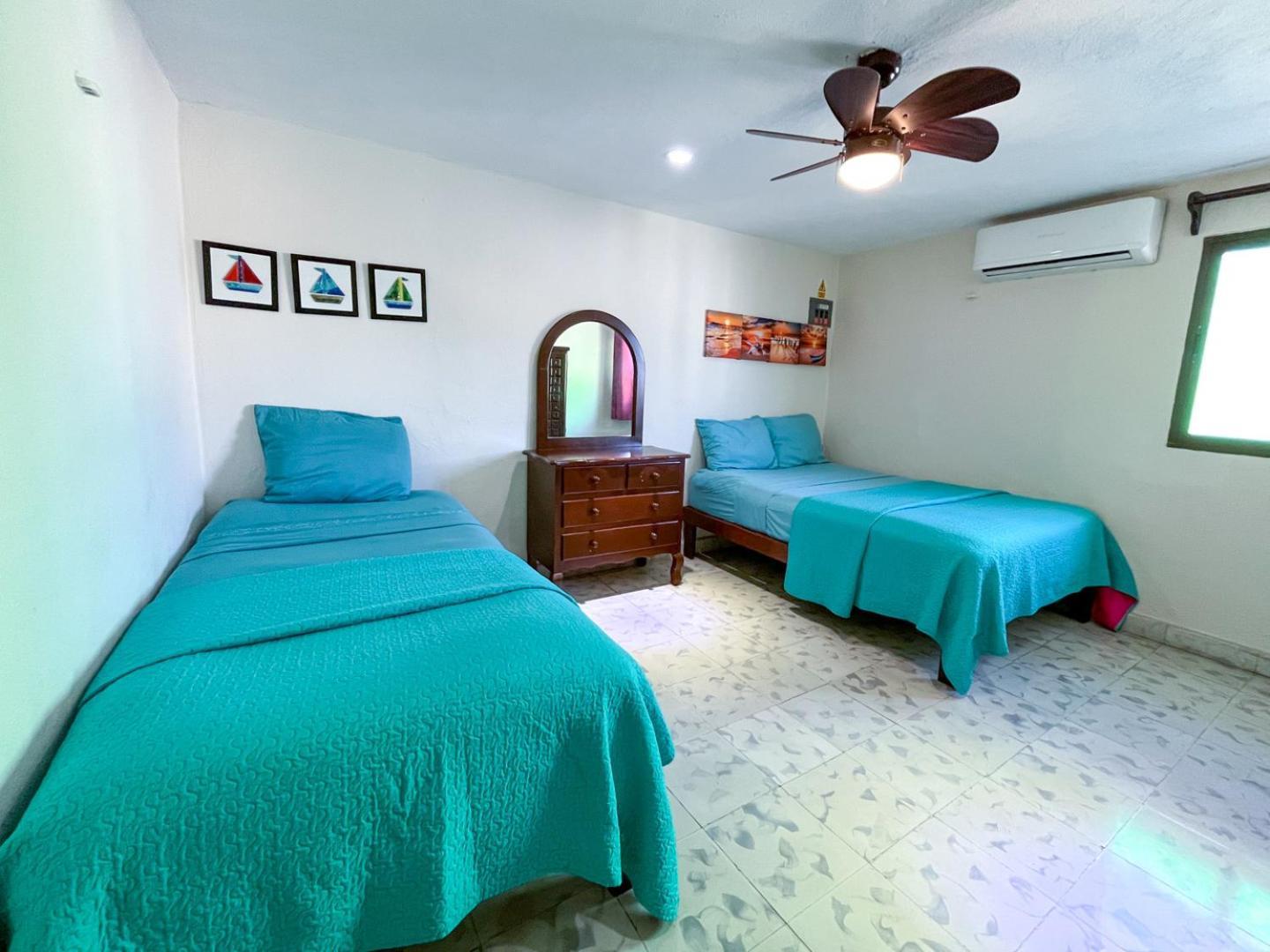 Cande'S Apartments Isla Mujeres Exterior photo