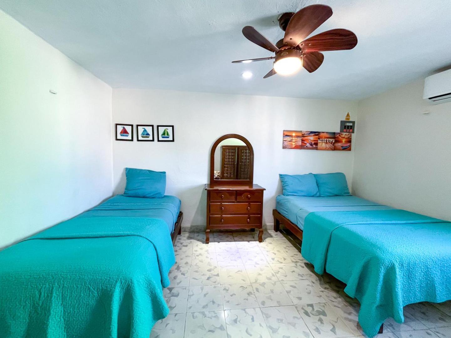 Cande'S Apartments Isla Mujeres Exterior photo